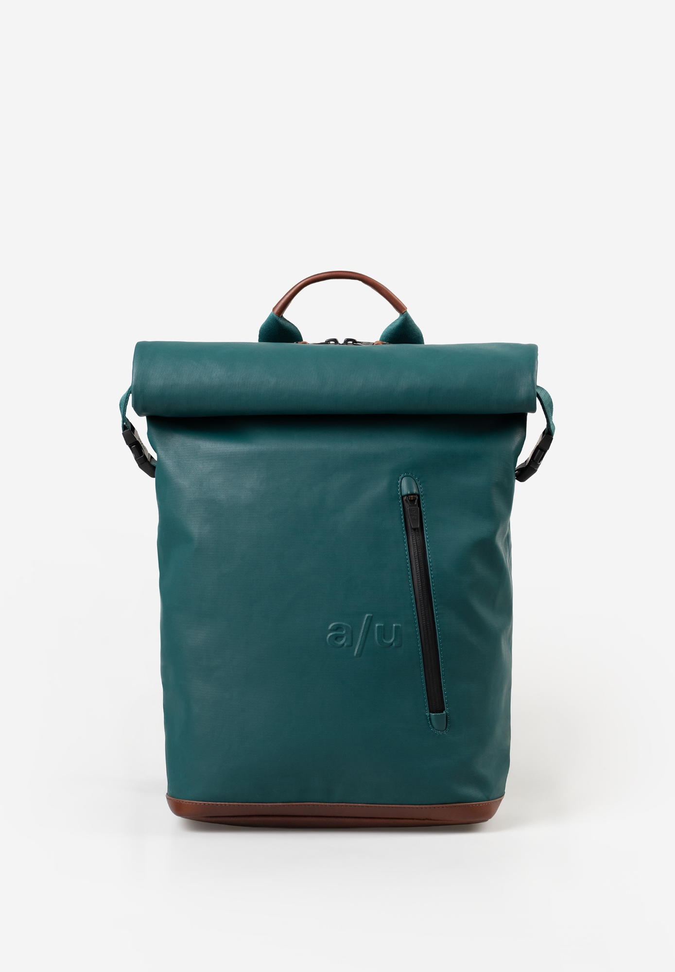 De Aunts & Uncles Tokio rugtas 13 inch in Transformative teal (modelnummer 10207-51) is een stijlvolle en functionele rugzak. Ideaal voor dagelijks gebruik met ruimte voor een 13 inch laptop. Draag hem comfortabel op je rug voor een moeiteloze en modieuze look. Categorie: Tassen, Type: Rugzakken. Perfect voor werk of casual uitjes!

Afmetingen:
Hoogte 39-max 60cm
Breed 27cm
Diep 13cm