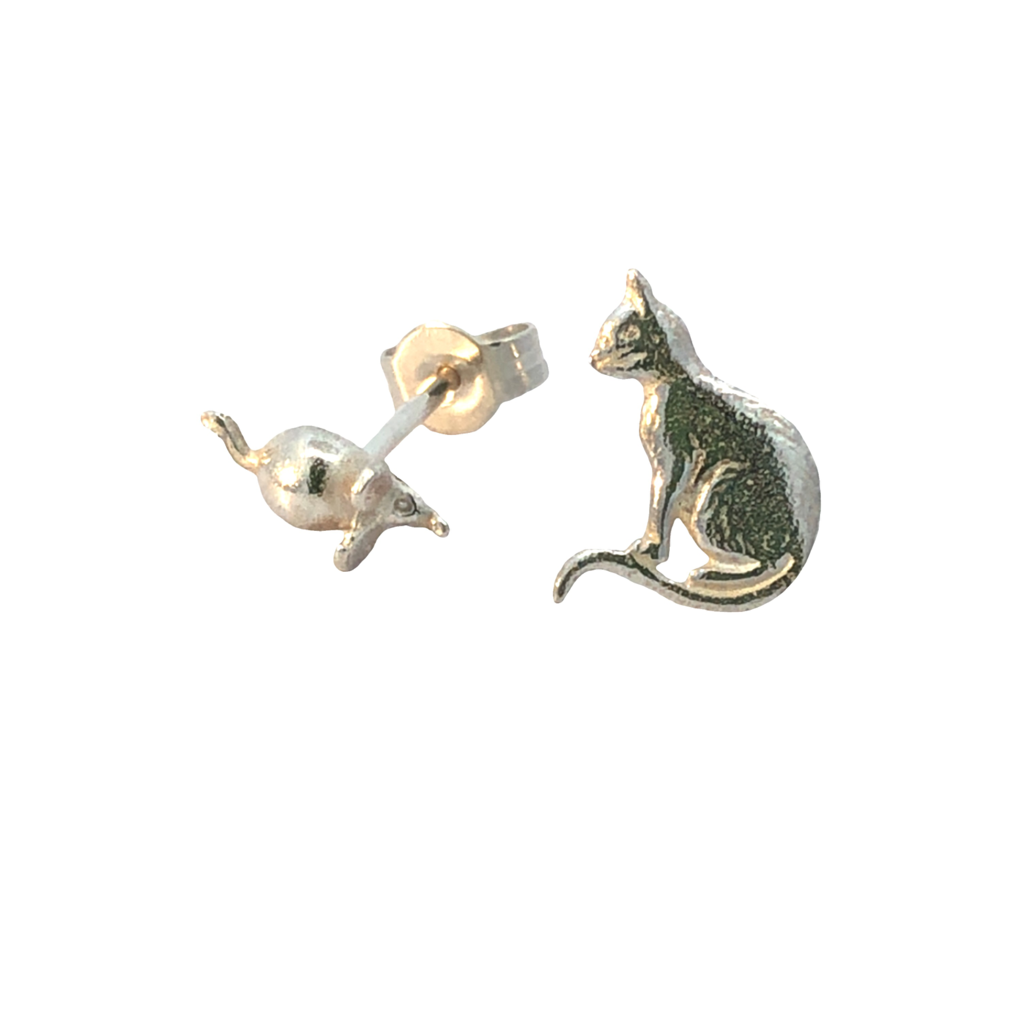 Dieses Produkt, Pr. Ost. Katz + Maus S 925, Modellnummer 9/20001/000, ist ein elegantes Schmuckst&uuml;ck aus Sterling Silber (S 925) und geh&ouml;rt zur Kategorie "JEWEL". Tragen Sie dieses Accessoire stilvoll zu Ihrem Lieblingsoutfit oder erg&auml;nzen Sie es zu besonderen Anl&auml;ssen f&uuml;r einen dezenten, aber auff&auml;lligen Look. Perfekt f&uuml;r Modebewusste und Schmuckliebhaber.