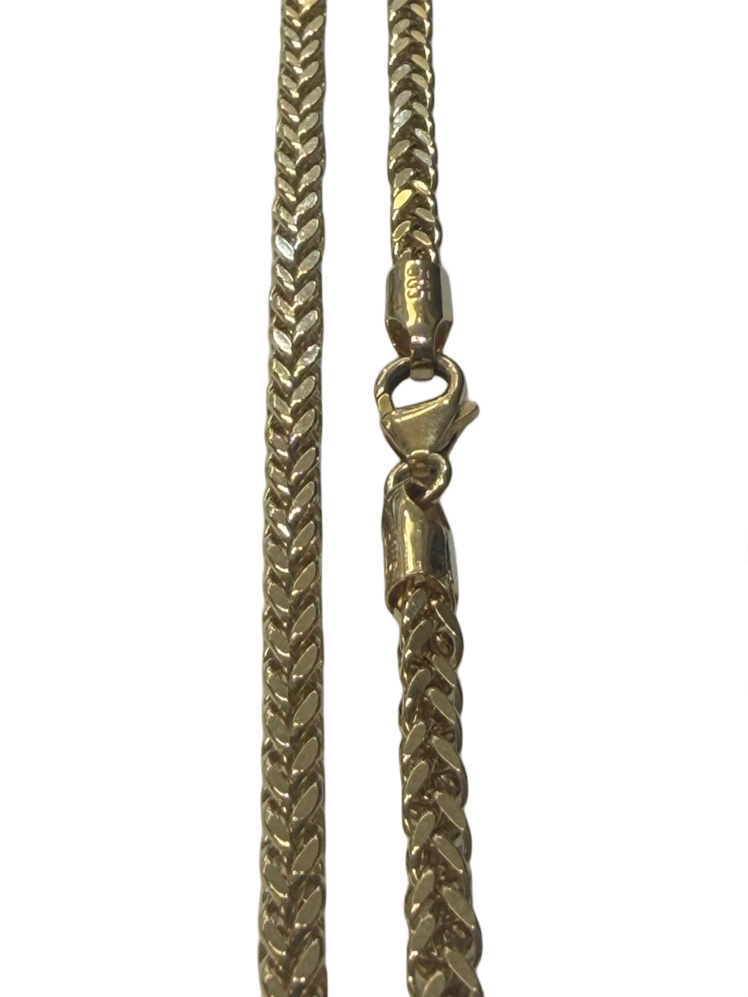 De gouden ketting met modelnummer BREA-JOY-0004260 is een verfijnd sieraad van 14-karaats goud. Het heeft een lengte van 600 mm, een breedte van 3 mm, weegt 9,14 gram en is prachtig goudkleurig. Draag deze elegante ketting solo of combineer hem met andere sieraden voor een stijlvolle look. Perfect voor zowel dagelijks gebruik als speciale gelegenheden.