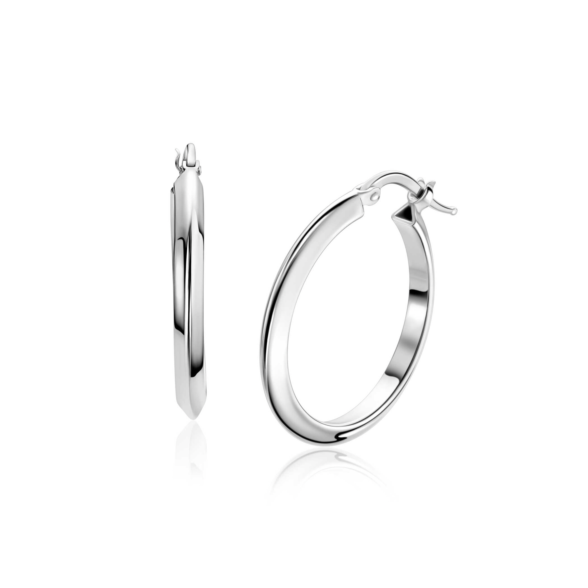 ZINZI zilveren oorringen 25mm met gladde buis 3mm breed. Met handige italiaanse bovensluiting. Perfect in balans voor een opvallende maar verfijnde look. Vervaardigd van eerste gehalte zilver (925) en voorzien van een rodiumlaag voor een extra langdurige glans.