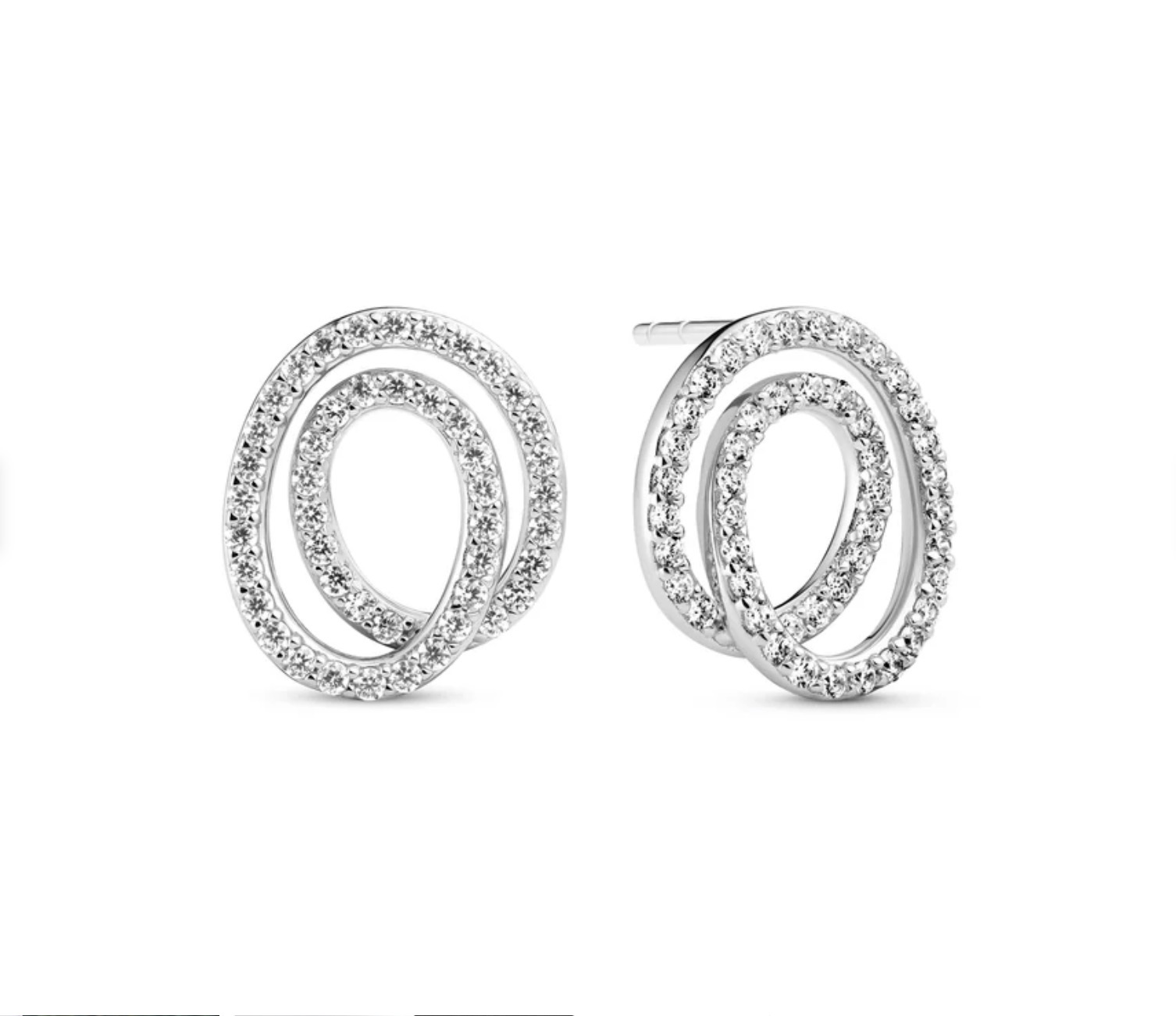 Oorbellen gemaakt van 925 sterling zilver met rhodiumcoating, met een gepolijst oppervlak en bezet met facetgeslepen witte zirkonia.

Afmetingen oorbellen: lengte 15 mm, breedte 13 mm.