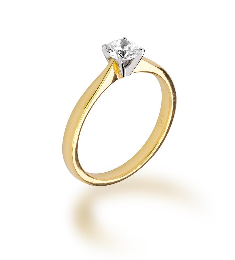 Zilver vergulde solitair ring met labgrown diamant van 0,50 caraat. Een prachtige ring om een aanzoek mee te doen. Maar ook een tijdloze klassieker voor een betaalbare prijs.
