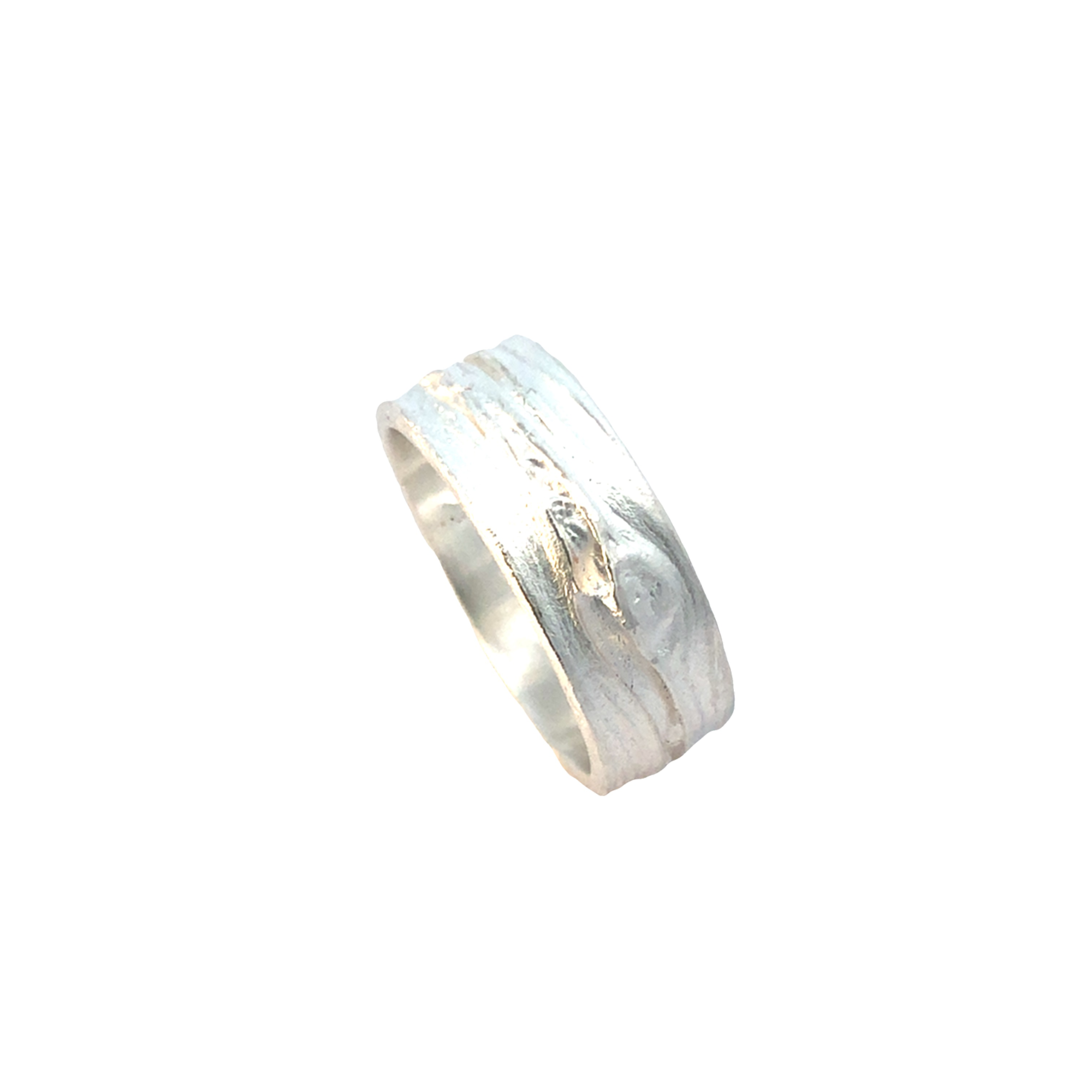 Der Ring S925 Lignum consensuum,  besticht durch elegantes Design aus hochwertigem Sterlingsilber. Er verf&uuml;gt &uuml;ber fein gearbeitete Details, die zeitlose Eleganz verk&ouml;rpern. Tragen Sie ihn am besten am Ringfinger f&uuml;r einen klassischen Look oder am Mittelfinger f&uuml;r einen modernen Touch. Perfekt f&uuml;r besondere Anl&auml;sse und den t&auml;glichen Stil.