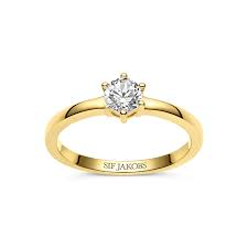 De ring is in plaque met zirkonium. De ring behoort tot de reeks Ellera