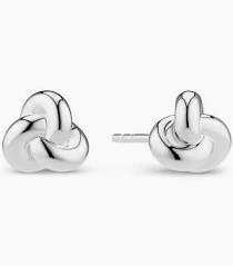 De oorstekers zijn in zilver en zijn in knoopvorm. De oorstekers zijn van de reeks Imperia Pianura Picollo