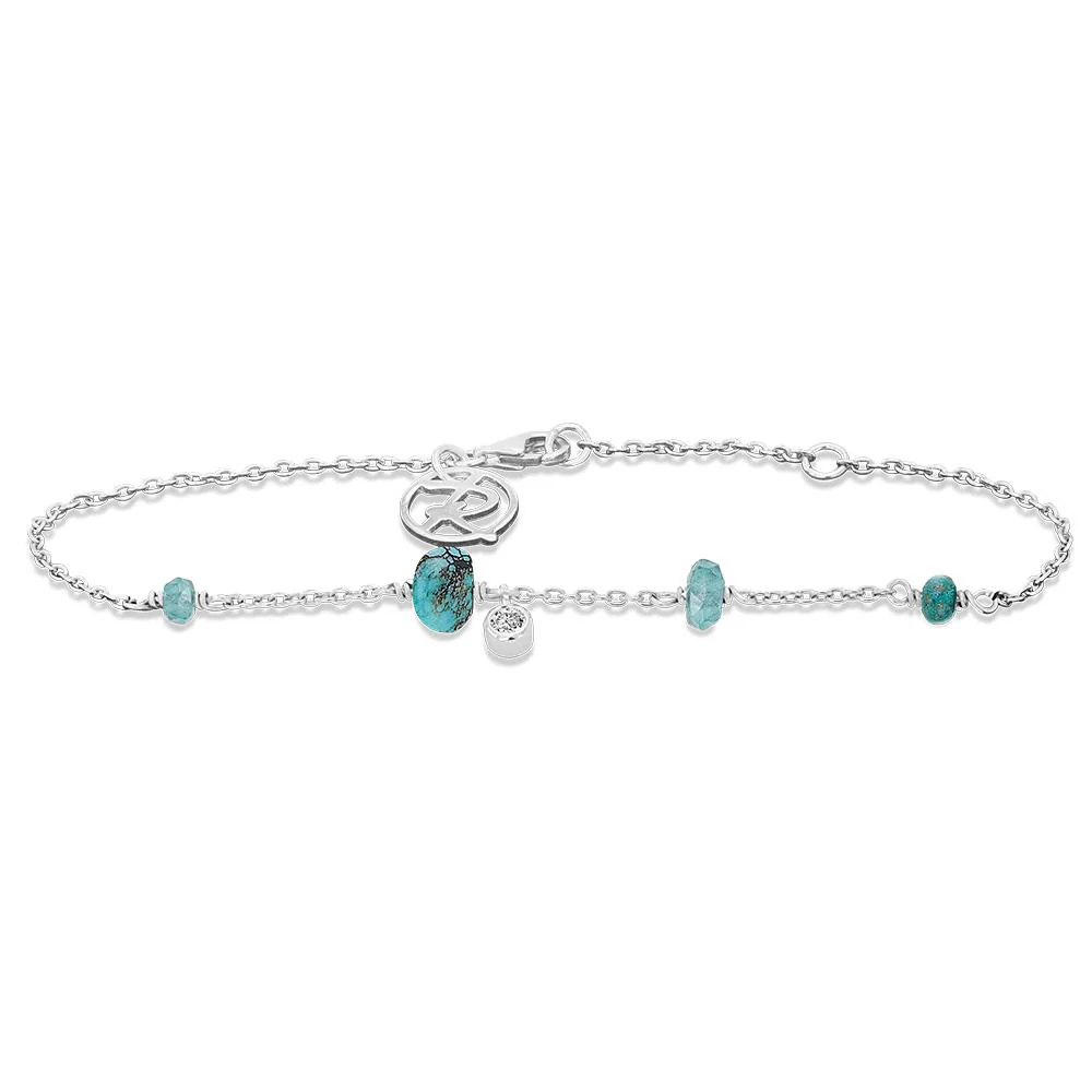 Deze sterling zilveren armband heeft verschillende vormen en grootte van turkoois, apetiet, blauwe topaas en zirkonia. De armband kan op 17 cm en 19 cm gedragen worden.