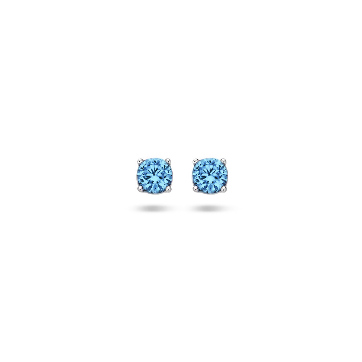 Zilveren oorknoppen met aqua zirkonia.