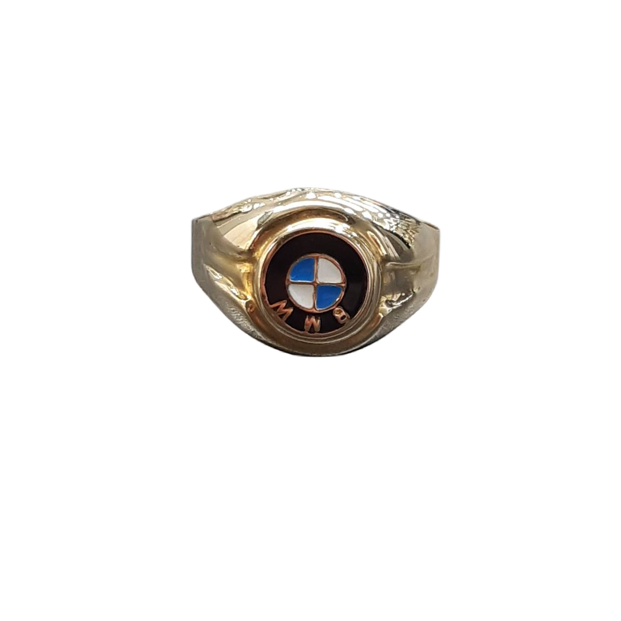 Deze prachtige gouden herenring, modelnummer BREA-JOY-0002730, is gemaakt van 14-karaats goud. Met een glanzende afwerking en een elegante gouden kleur straalt deze ring luxe en stijl uit. De ringsize is 60, perfect voor een klassieke uitstraling. Draag het bij formele gelegenheden of als dagelijks sieraad voor een tijdloze look.