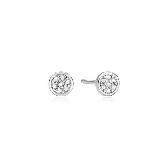De Ania Haie zilveren oorknoppen, zijn verfijnde en moderne oorbellen die elke outfit een subtiele elegantie geven. Ideaal voor zowel dagelijkse looks als speciale gelegenheden. Combineer ze met andere zilveren sieraden voor een stijlvolle, geco&ouml;rdineerde uitstraling. Draag ze met opgestoken haar om hun schittering optimaal te tonen.