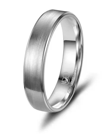 Sara Marrya ring edelstaal maat 62