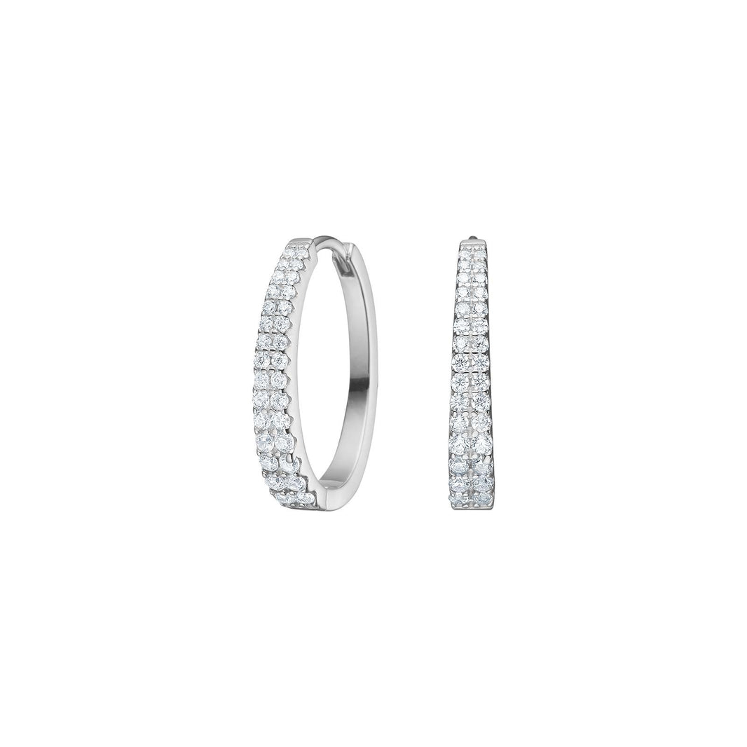 Die Creolen Silber 925 Zirkonia Modellnummer 30454560900 sind aus hochwertigem 925er Sterlingsilber gefertigt und mit funkelnden Zirkoniasteinen besetzt. Sie sind perfekt f&uuml;r jeden Anlass und verleihen jedem Outfit einen eleganten Touch. Die beste Trageweise: Kombinieren Sie sie mit einer Hochsteckfrisur oder einem schlichten Outfit, um sie optimal zur Geltung zu bringen.