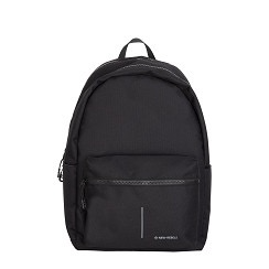 Valor Harley Backpack Black &ndash; Moderne en Duurzame Rugzak van New Rebels
De New Rebels Valor Harley Backpack Black is een stijlvolle en praktische rugzak voor dagelijks gebruik. De tijdloze zwarte kleur zorgt voor een moderne en stoere uitstraling, waardoor deze backpack perfect past bij iedere outfit en gelegenheid. Dankzij het sterke 900D polyester is de rugzak slijtvast, duurzaam en geschikt voor intensief gebruik.
Met een formaat van 30 x 25 x 45 cm biedt deze rugzak voldoende ruimte voor al je dagelijkse essentials. Of je nu onderweg bent naar werk, school, een citytrip of sportschool, de praktische vakindeling zorgt ervoor dat je spullen georganiseerd en veilig opgeborgen blijven.
Kenmerken van de Valor Harley Backpack Black
Merk: New Rebels
Model: Valor Harley Backpack
Kleur: Black / Zwart
Afmeting: 30 x 25 x 45 cm
Materiaal: Duurzaam en stevig 900D polyester
Verstelbare comfortabele schouderbanden
Ruim hoofdvak met handige opbergmogelijkheden
Geschikt voor werk, school, reizen en dagelijks gebruik
Waarom kiezen voor de New Rebels Valor Harley Backpack Black?
Deze zwarte rugzak van New Rebels combineert een strak design met optimaal draagcomfort en praktische functionaliteit. Het hoogwaardige polyester materiaal zorgt voor extra bescherming van je spullen en een lange levensduur. Dankzij het minimalistische design is de backpack geschikt voor zowel casual als zakelijke toepassingen.
Bestel de Valor Harley Backpack Black vandaag nog en kies voor stijl, comfort en functionaliteit in &eacute;&eacute;n rugzak.