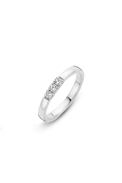 Merk
Briljant
Materiaal
14 karaats witgoud
Breedte
2 mm
Kleuren
Witgoud
Stenen
0.09 ct diamant
Geslacht
Dames
Garantie
6 maanden fabrieksgarantie