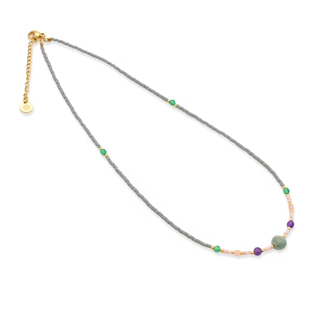 Das Produkt mit der Modellnummer BGN40GOGR ist ein stilvolles Schmuckst&uuml;ck, das in die Kategorie "JEWEL" f&auml;llt und als "NECKLACE" klassifiziert ist. Tragen Sie diese elegante Halskette, um jedem Outfit einen Hauch von Raffinesse hinzuzuf&uuml;gen. Perfekt f&uuml;r besondere Anl&auml;sse oder um Ihren Alltagslook aufzuwerten und zu betonen.