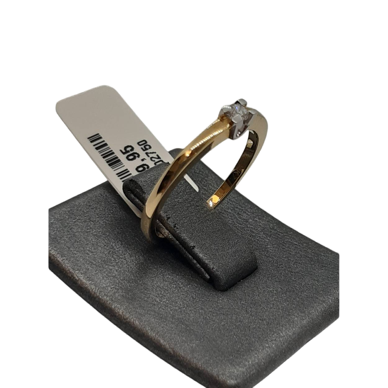 Gouden ring modelnummer BREA-0002469 van onbekend merk bevat een briljant geslepen diamant van 0,07 crt, SI1, kleur H. Gemaakt van 14 karaat goud, maat 55. Perfect voor dagelijks gebruik of speciale gelegenheden. Combineer met andere gouden sieraden voor een complete look. Elegant en tijdloos, ideaal als cadeau of voor jezelf.