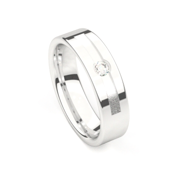 De ring is in 18 karaat witgoud en gezt met briljant van 0.07ct.