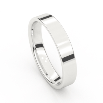 De ring is in witgoud 18 karaat en is 4.5mm breed.