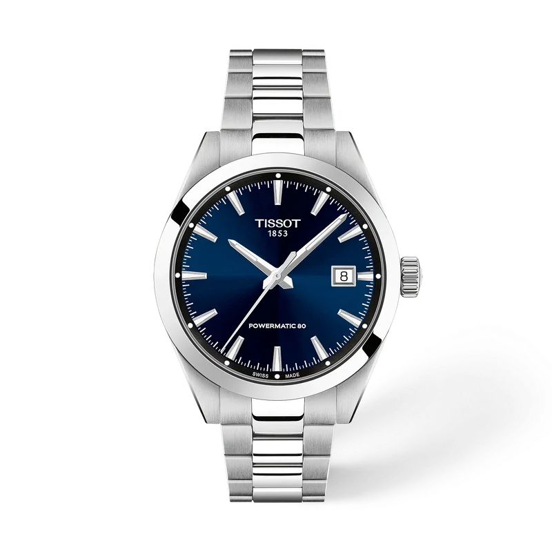 De Tissot Gentleman keert terug in een nieuwe maat van 38 mm. De Tissot Gentleman is een veelzijdig horloge, zowel ergonomisch als elegant in elke situatie. Het is even geschikt om te dragen in een zakelijke omgeving met conventionele dresscodes, als in het weekend, wanneer het zich moeiteloos aanpast aan vrijetijdsactiviteiten. Als onderdeel van het leven van de moderne, actieve man wordt de Tissot Gentleman de perfecte metgezel voor elke dag, elke gelegenheid en elke stijl. Het automatisch opwindende Powermatic 80-uurwerk biedt betrouwbaarheid en precisie dankzij de innovatieve Nivachron-spiraal. Ontdek deze chique en elegante automatische uitvoering met zijn blauwe wijzerplaat en gepolijste roestvrijstalen armband, die eenvoudig kan worden verwisseld dankzij Tissots gebruiksvriendelijke quick strap change-systeem.