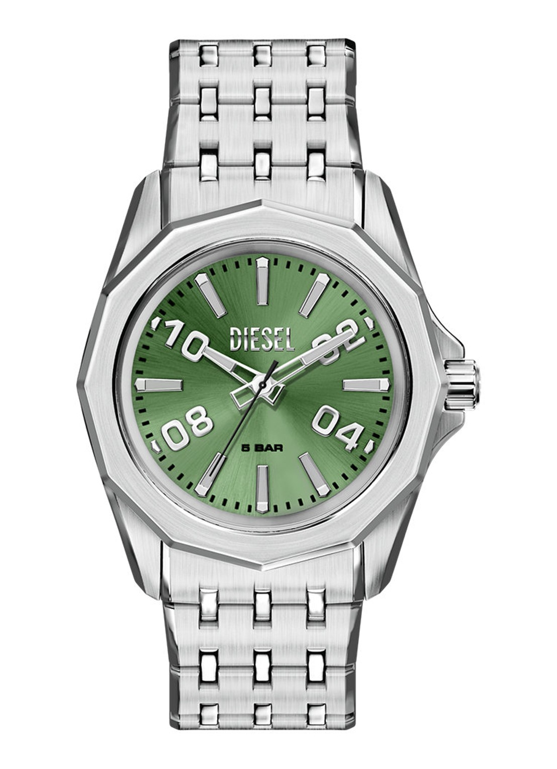 Dit Diesel Stinger-horloge van 44 mm heeft een groene wijzerplaat met zonnestraaleffect, een quartz-uurwerk met drie wijzers en een zilverkleurige roestvrijstalen band.