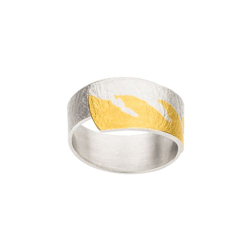 Der Ring   ist ein exquisiter Schmuck in der Kategorie JEWEL. Dieser Ring besticht durch seine einzigartige Verarbeitung und edles Design. Tragen Sie ihn am besten bei festlichen Anl&auml;ssen oder als elegantes Accessoire im Alltag. Kombinieren Sie ihn mit anderen Schmuckst&uuml;cken f&uuml;r einen stilvollen Auftritt.