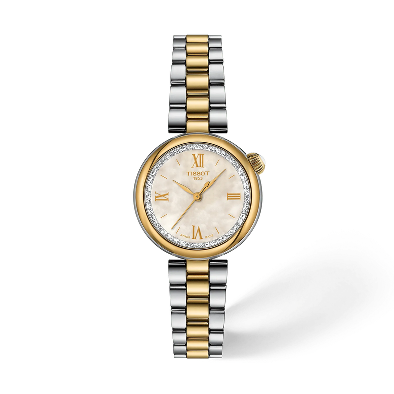 De Tissot Desir T1520102211801 is een verfijnd polshorloge met een roestvrijstalen kast en band in goud-zilver kleuren. Het heeft een paarlemoer wijzerplaat met Romeinse cijfers en is voorzien van een krasbestendig saffierglas. Met Zwitserse quartz-beweging en waterdichtheid tot 5 ATM. Perfect om dagelijks te dragen bij zowel formele als informele gelegenheden.