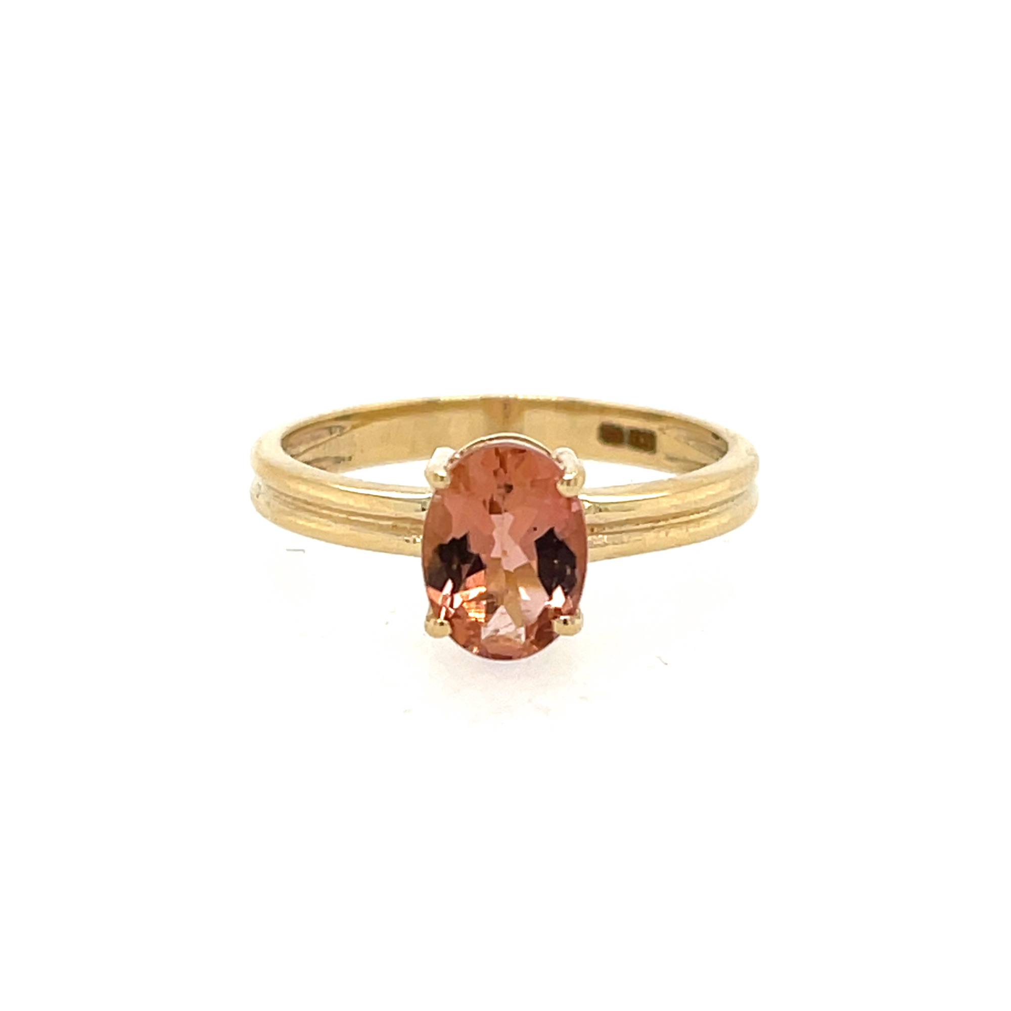 14kt gouden ring met toermalijn van 6x8mm in chaton zetting