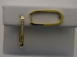Dieses Produkt, Paar Creolen GP Zirkonia, Modellnummer 26-302, ist ein edles Schmuckst&uuml;ck in der Kategorie JEWEL. Es handelt sich um HOOP_EARRINGS mit Zirkonia-Besatz. Ideal f&uuml;r besondere Anl&auml;sse oder um jedem Outfit einen Hauch von Eleganz zu verleihen. Am besten tragen Sie sie mit schicker Abendgarderobe oder stilvollen Alltagsensembles.