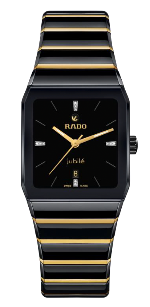 Deze hedendaagse interpretatie van de Rado Anatom combineert de diepe glans van zwart hightech keramiek met warme geelgoudkleurige accenten, waardoor een opvallend en verfijnd horloge ontstaat.
Op de hooggepolijste zwarte gelakte wijzerplaat voegen elf Top Wesselton-diamanten subtiele schittering toe. Drie markeren 12, 3 en 9 uur, terwijl twee het datumvenster op 6 uur omlijsten. Geelgoudkleurige wijzers en het iconische ankersymbool maken het verfijnde ontwerp compleet.
Aangedreven door de automatische Rado-kaliber R592, biedt dit model een motorreserve van 50 uur en een antimagnetische Nivachron-haarveer&trade; &ndash; waardoor de binnenwerking net zo precies is als de buitenkant prachtig is.
Een gedurfde uiting van ingetogen luxe, zorgvuldig vervaardigd voor wie zowel stijl als inhoud waardeert.
