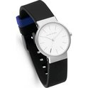 Jacob Jensen Timless Nordic JJ190. Een geweldig horloge gemaakt van duurzame en sterke materialen. De titanium horlogekast is huidvriendelijk en ook erg licht. Het 29mm brede JJ190 horloge heeft ook saffierglas, streepindex en een betrouwbaar quartz uurwerk. De rubberen band is flexibel en verstelbaar in verschillende maten.