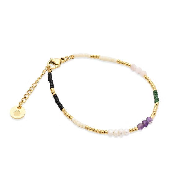 Das Produkt BGB48GO ist ein stilvolles Armband, das zur Kategorie "Schmuck" geh&ouml;rt. Es kann perfekt mit anderen Schmuckst&uuml;cken kombiniert werden, um einen eleganten Look zu kreieren. Ideal f&uuml;r jeden Anlass, sei es Alltag oder besondere Events. Am besten tr&auml;gt man das Armband am Handgelenk, um seinem Outfit eine elegante Note zu verleihen.