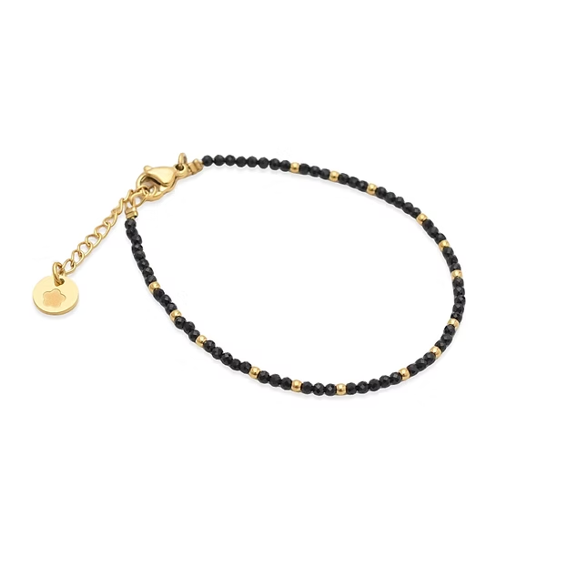 Das Blumenkind Armband vergoldet schwarz, Modellnummer BGB50GOBK, ist ein elegantes Schmuckst&uuml;ck der Kategorie JEWEL. Es ist ein vergoldetes Armband, das in der Farbe Schwarz gestaltet ist und als JEWEL_TYPE &bdquo;BRACELET&ldquo; eingestuft wird. Tragen Sie es am besten allein oder in Kombination mit anderen feinen Armb&auml;ndern f&uuml;r einen stilvollen Look.