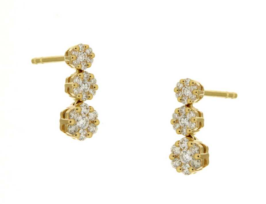 Elegante oorstekers in 18 karaat witgoud, afgewerkt met schitterende briljant geslepen diamanten. Het verfijnde trilogy-design combineert Italiaanse klasse met een tijdloze uitstraling.