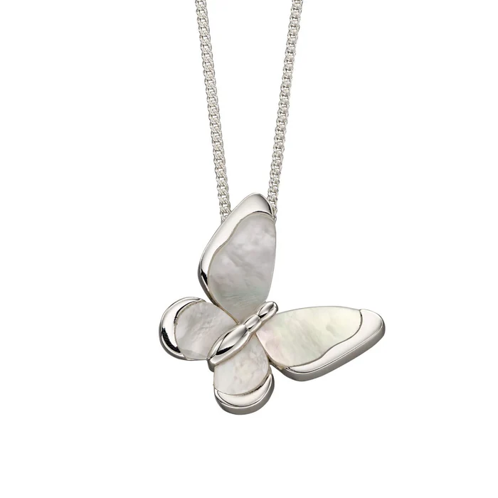 Dieser 925/- Silber Anh&auml;nger mit Perlmutt ist aus hochwertigem 925 Sterling Silber gefertigt. Der kleine Schmetterling besticht durch sein elegantes Design und die schimmernde Perlmutt-Einlage. Perfekt als t&auml;glicher Begleiter oder zu besonderen Anl&auml;ssen, tragen Sie ihn an einer Silberkette.