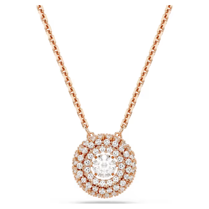 Deze Sublima-hanger laat Swarovski&rsquo;s meesterschap van licht zien en heeft een mooi rond motief dat versierd is met heldere Swarovski Zirkonia. In het midden schittert een dancing stone bij elke beweging die je maakt, wat zorgt voor eindeloze lichtreflecties. De Sublima-sieraden zijn ge&iuml;nspireerd door de eb en vloed van de natuur en zorgen voor een magisch effect dat in elk product tot leven komt door organische vormen en beeldschone precisieslijpvormen.

Artikelnr.: 5764190
Collectie:  Sublima
Lengte (minimum - maximum): 38 - 45 cm
Formaat motief: 1.4 x 1.4 cm
Materiaal:  Cubic zirconia, 18k ros&eacute;gouden afwerking
Kleur:  Wit
Type sluiting:  Karabijn