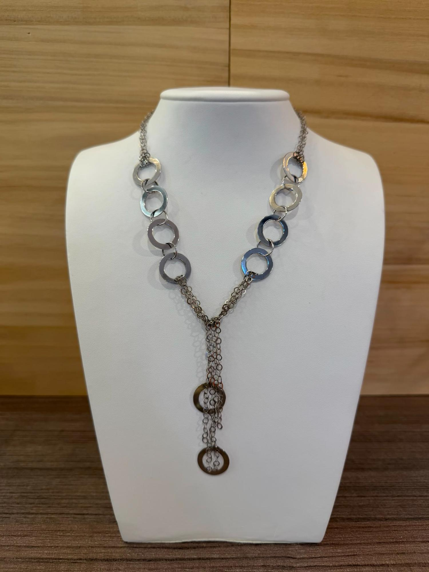 Zilveren collier met cirkels 
