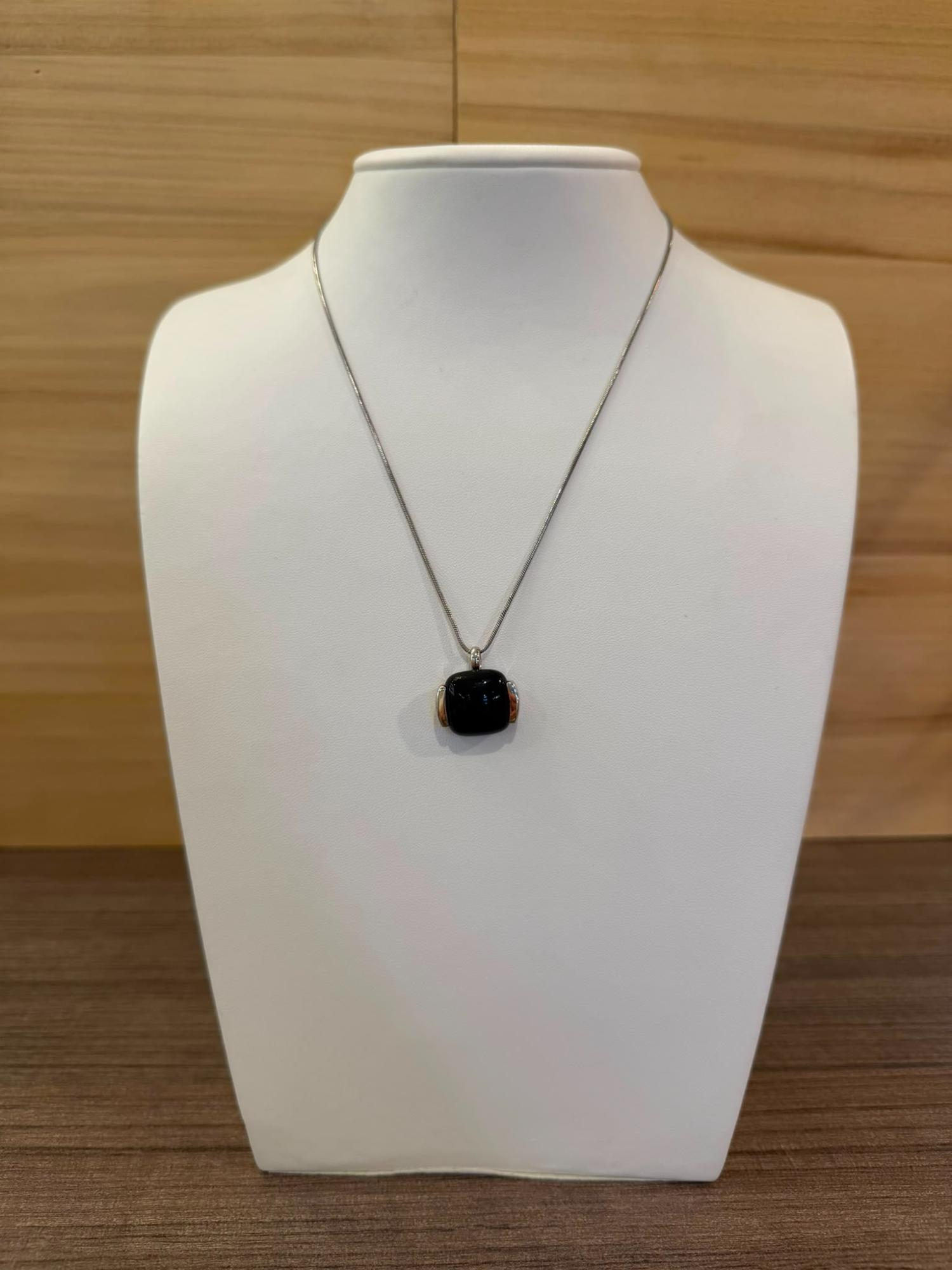 Zilveren hanger met onyx steen vierkant incl. collier