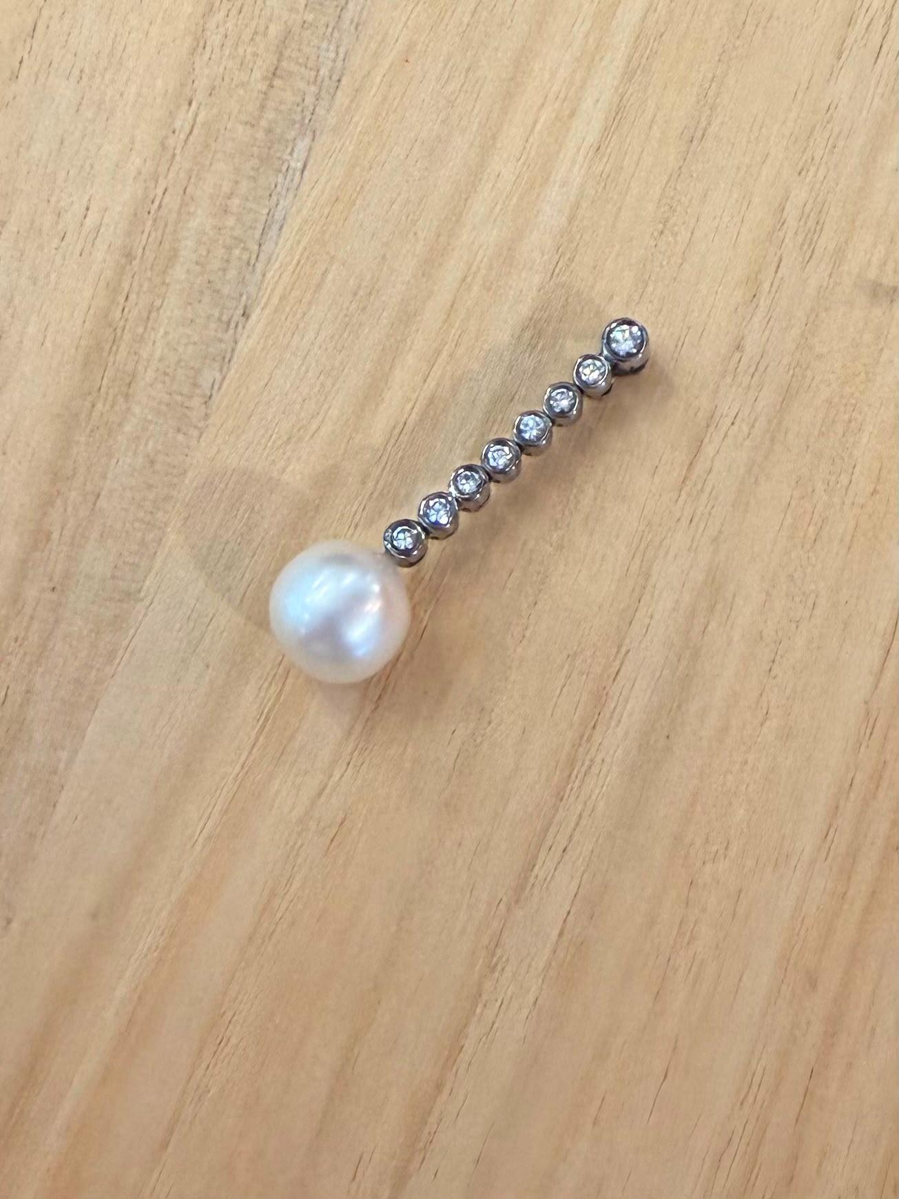 Zilveren hanger
zirkonia stenen en parel