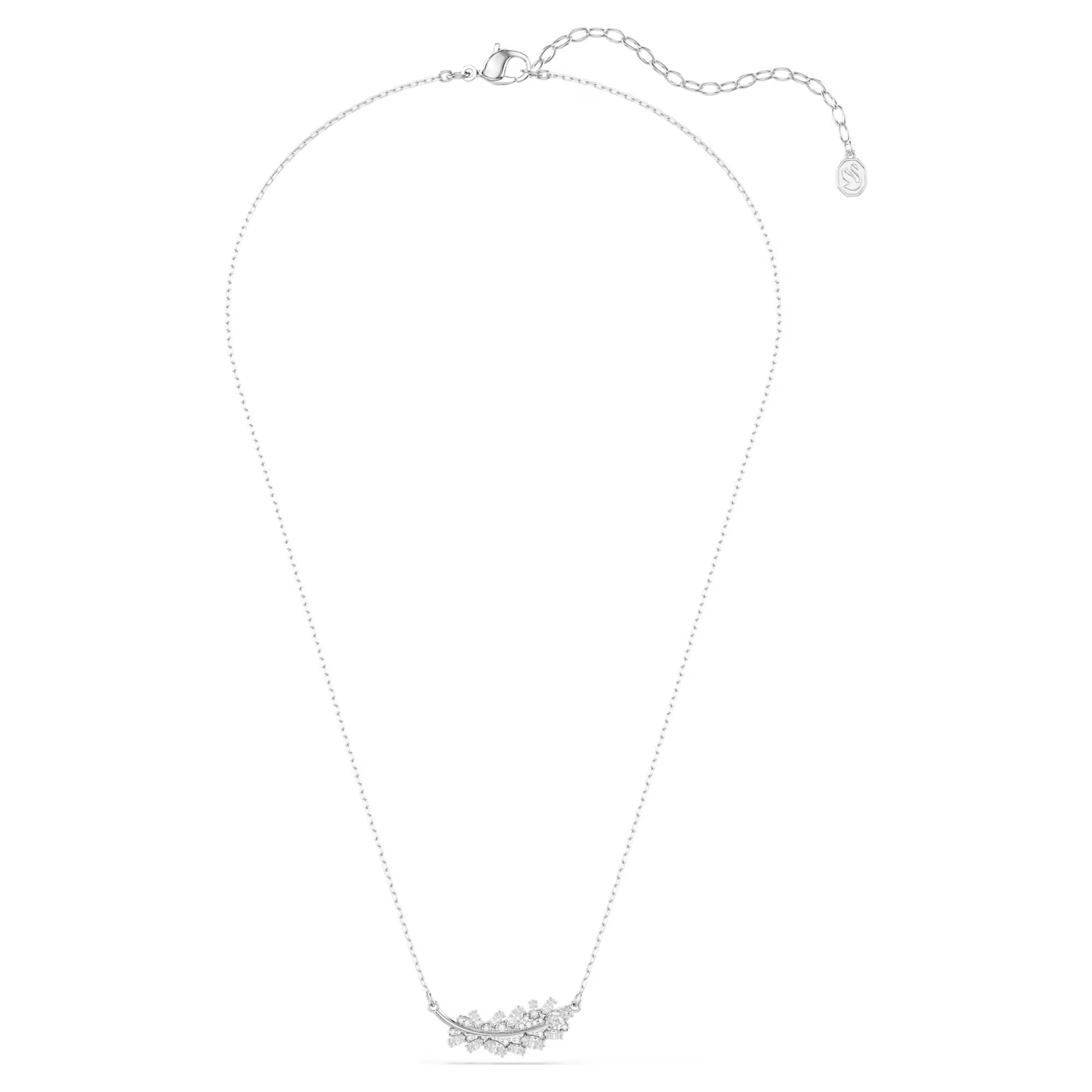 Dit verfijnde silhouet vangt de elegantie van een veer in de vorm van een hanger, afgewerkt met een subtiele ketting en stralende Swarovski Zirkonia. Combineer hem met de bijpassende oorbellen om je stijl af te stemmen op de natuur. Ge&iuml;nspireerd op de machtige Swarovski-zwaan brengen de veerachtige vormen van de Vienna-collectie een eerbetoon aan een traditie van creativiteit en savoir-faire.

Artikelnr.: 5756111
Collectie:  Vienna
Lengte (minimum - maximum): 38 - 45 cm
Formaat motief: 1 x 2.6 cm
Materiaal:  Rodium-verguld, Cubic zirconia
Kleur:  Wit
Type sluiting:  Karabijn