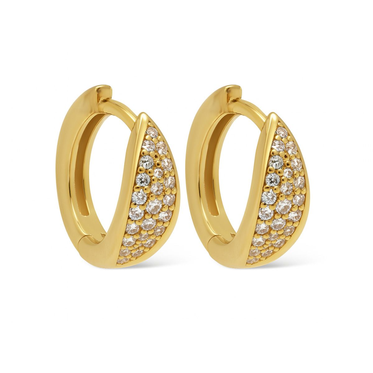 De 925 sterling zilveren sieraden van KARMA Jewelry worden met de hand gemaakt, waarbij elk detail met zorg en aandacht wordt afgewerkt. Dat geeft de sieraden een verfijnde uitstraling en maakt ieder sieraad uniek. De collectie bestaat uit sieraden van 925 sterling zilver en goudkleurige, vergulde varianten