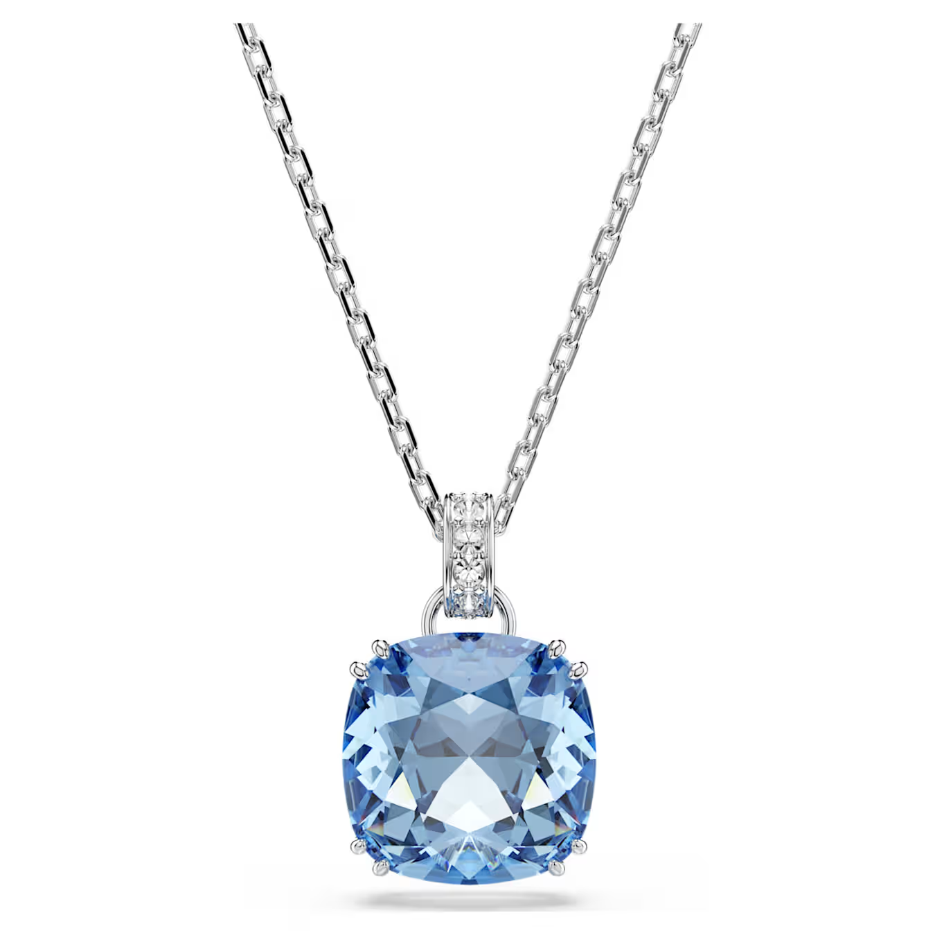 Deze stralende hanger bevat een Swarovski ReCreated&trade;-kristal in Cushion-slijpvorm, uitgevoerd in een ijsblauwe tint die staat voor sereniteit en loyaliteit. Versterk de levendige uitstraling met de bijpassende oorbellen. De onberispelijke Millenia-lijn is een levendige en sprekende nieuwe kijk op het erfgoed en de expertise van Swarovski, die tot uiting komt in rivieren van kristallen waar wetenschap en magie samenkomen.

Artikelnr.: 5760057
Collectie:  Millenia
Lengte (minimum - maximum): 38 - 45 cm
Formaat motief: 1.9 x 1.2 cm
Materiaal:  Kristallen, Rodium-verguld, ReCreated&trade; Crystals
Kleur:  Blauw
Type sluiting:  Karabijn