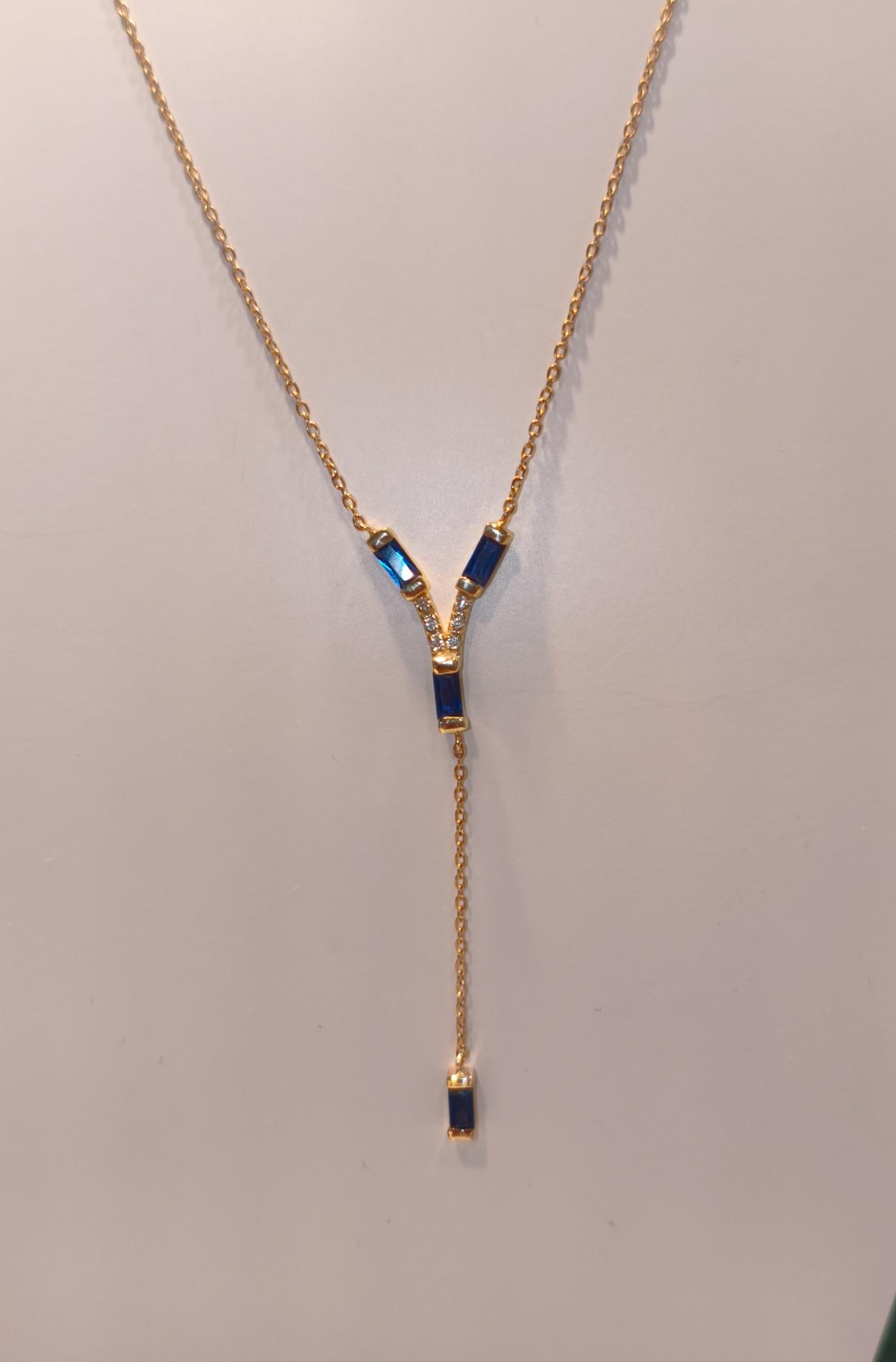 Y-collier met 4 saffieren en diamanten 0,036