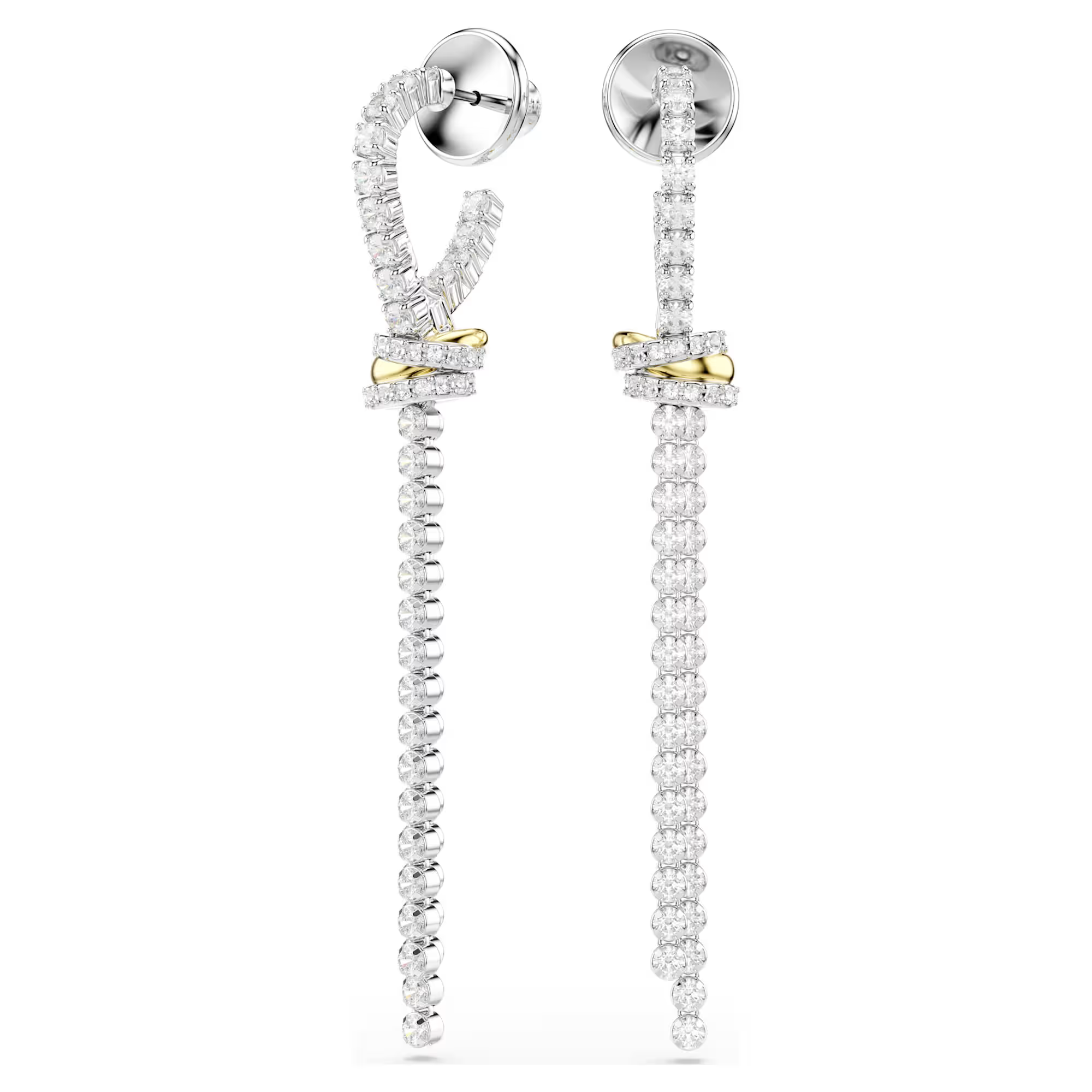 Beschrijving
Deze Hyperbola-oorbellen zijn in een knoop gelegd met een moderne twist en zijn zowel minimalistisch als prachtig complex. De knoop is gemaakt van verschillende metalen, met een stevig bovengedeelte en hangende cupchains. Hyperbola-sieraden staan voor moderniteit en vrijheid, waarbij zorgvuldig geplaatste kristallen en minimalistische silhouetten samenkomen om de allerbeste savoir-faire van Swarovski te tonen.

Artikelnr.: 5752866
Collectie:  Hyperbola
Formaat: 6.5 x 0.8 cm
Materiaal:  Kristallen, Cubic zirconia, Gemengde metalen afwerking
Kleur:  Wit
Gewicht (individueel product):  4.3 g