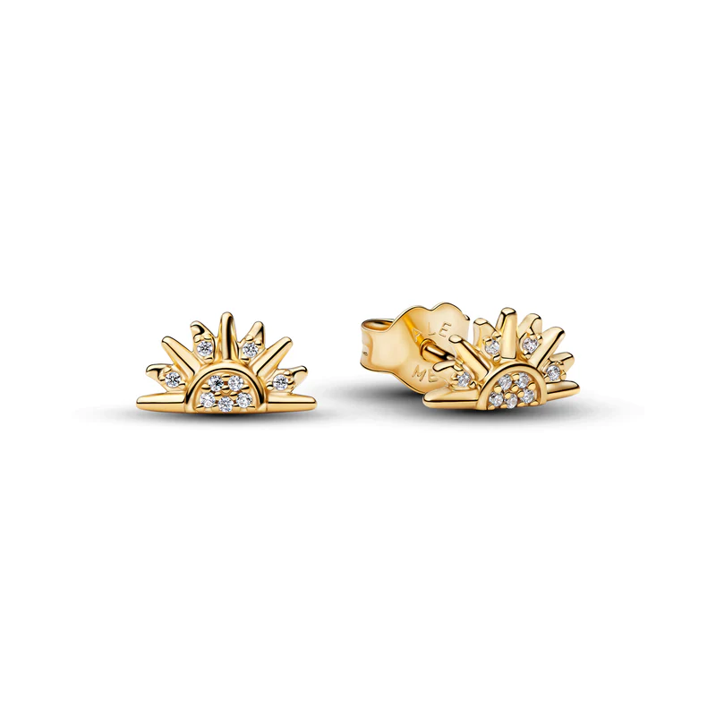 Pandora Hemelse Sprankelende Zon Oorknopjes 264627C01 &ndash; goudverguld is een oorbellen uit de Pandora Timeless collectie, uitgevoerd in goudverguld.

Laat je look stralen met deze Hemelse Sprankelende Zon Oorknopjes. Handgemaakt afgewerkt in onze met 14k goud vergulde metaalmix en bezet met sprankelende zirkonia's die de stralen van de zon vangen.

Artikelnummer: 264627C01
Collectie: Pandora Timeless
Materiaal: Gouden Plating
Steen soort: Zirkonia
Steen kleur: Wit