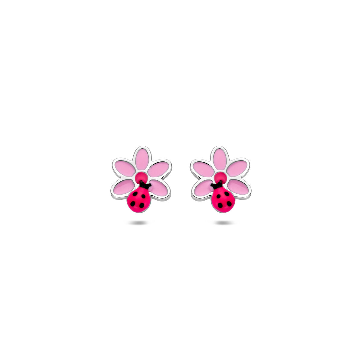 Gerhodineerd 925 zilveren oorknoppen met een bloem en lieveheersbeestje. De oorknoppen hebben een afmeting van 7.5x8.5mm.