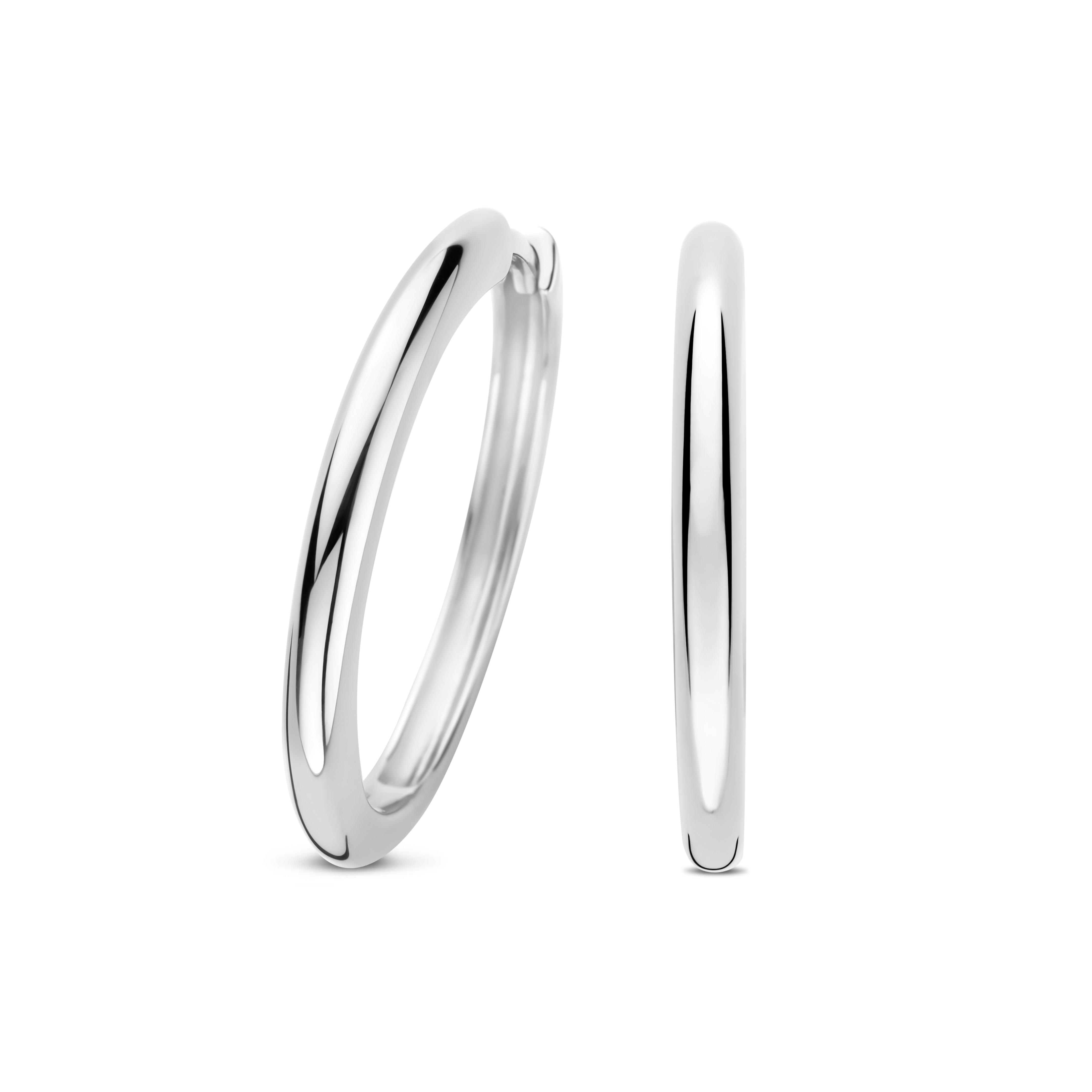 Dit is een sieraad van het merk FJF Jewellery gemaakt voor dames.