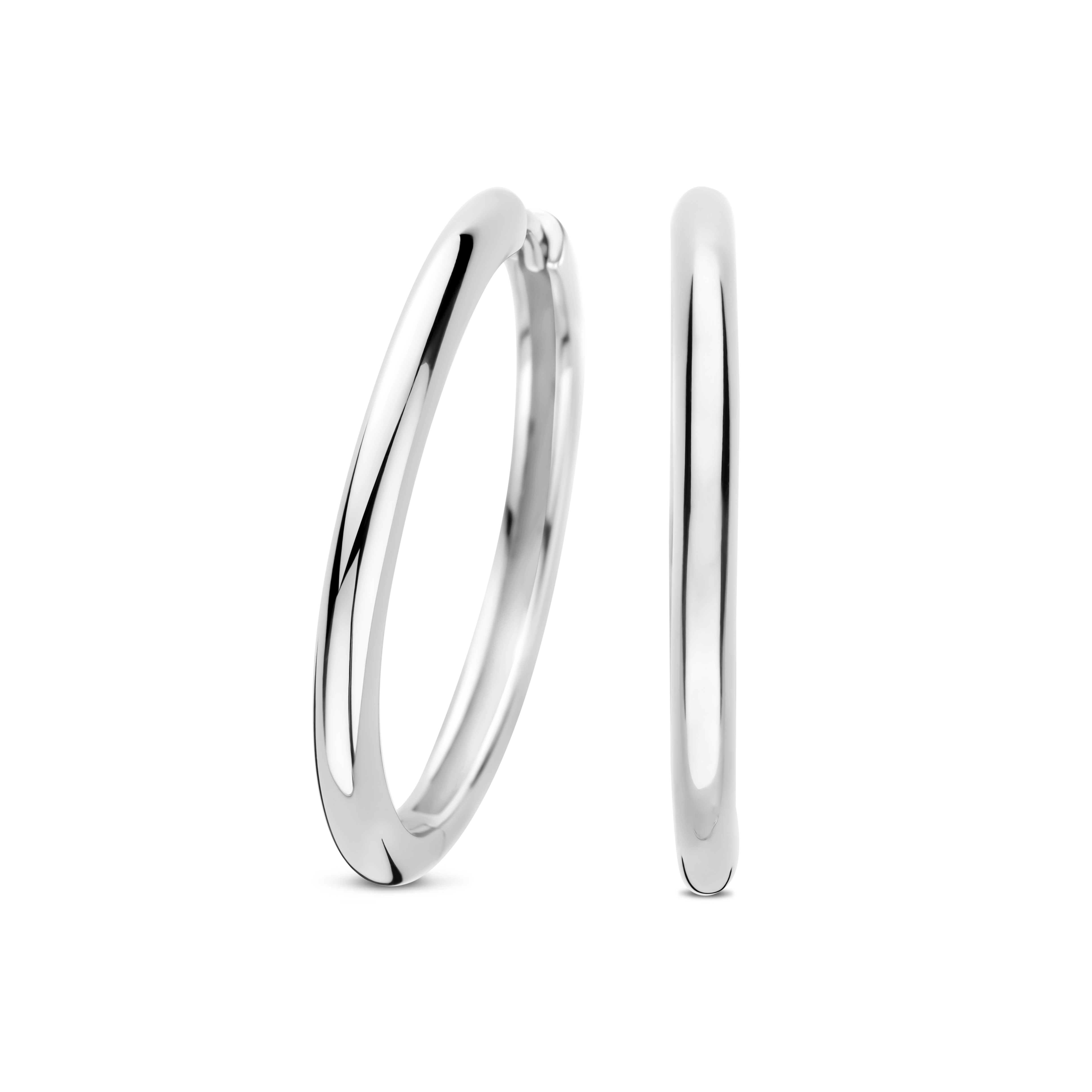 Dit is een sieraad van het merk FJF Jewellery gemaakt voor dames.