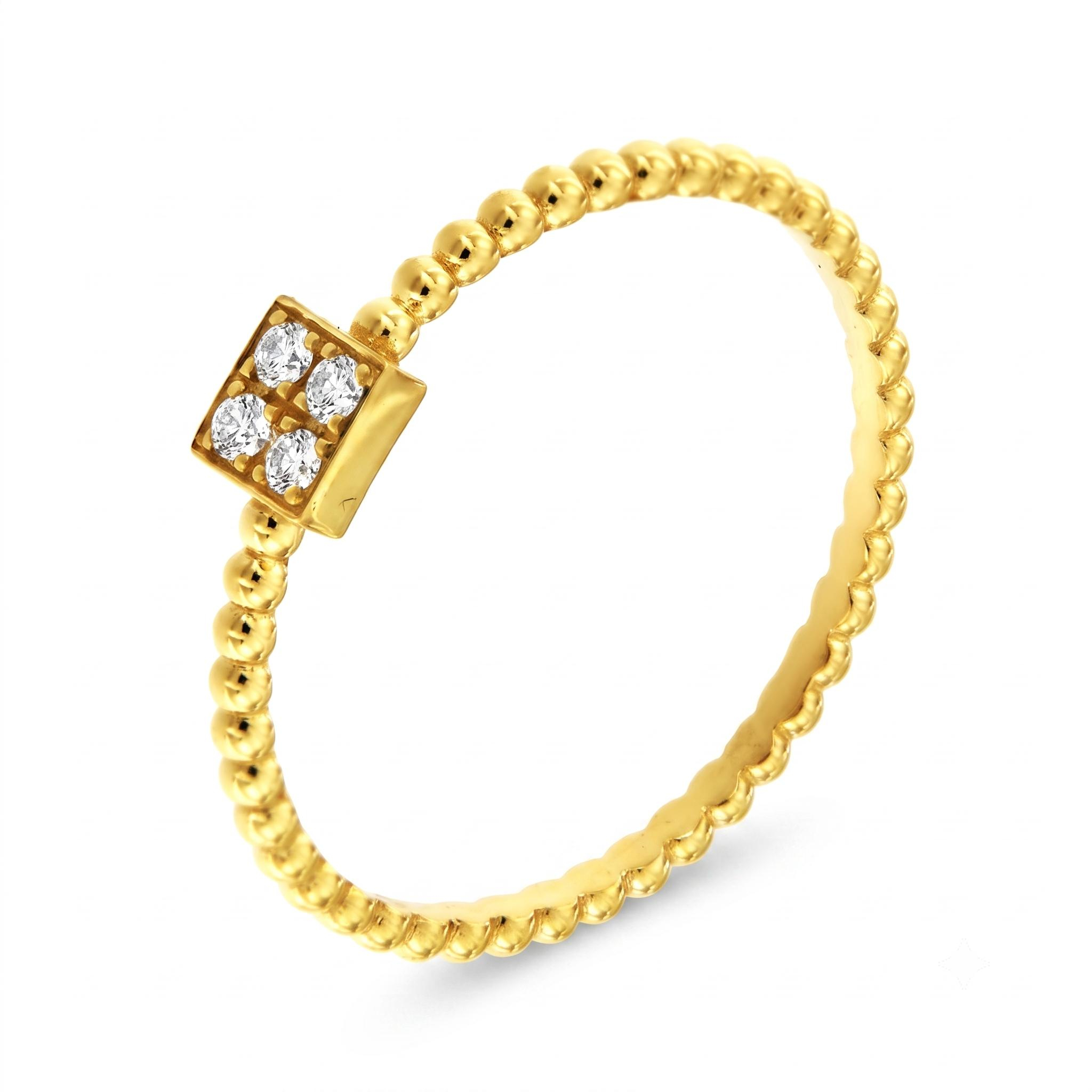 eigen creatie in 18kt goud met  diamant 0.06ct