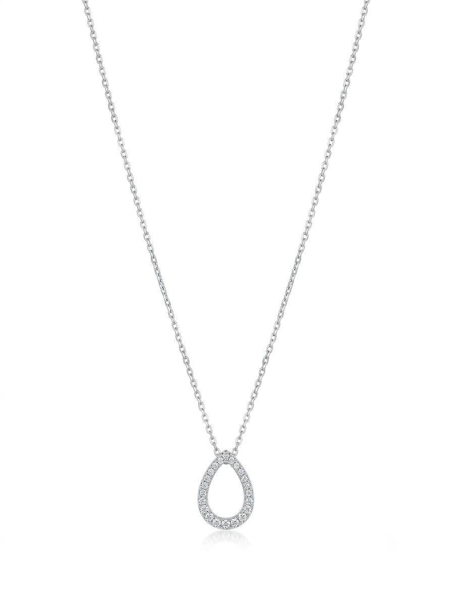 Voeg tijdloze elegantie toe aan uw stijl met dit verfijnde 18 karaat witgouden diamanten druppel collier van
Juwelier Rijk. Deze prachtige ketting is voorzien van een opengewerkt peervormig (druppel) motief, dat subtiel
en schitterend is bezet met in totaal 0.24 karaat aan zorgvuldig geselecteerde natuurlijke diamanten. Dankzij
het verstelbare design (45 cm en 50 cm) valt dit collier altijd perfect op de juiste hoogte, of het nu solo
gedragen wordt of als middelpunt van een stijlvolle 'necklae layer'.
