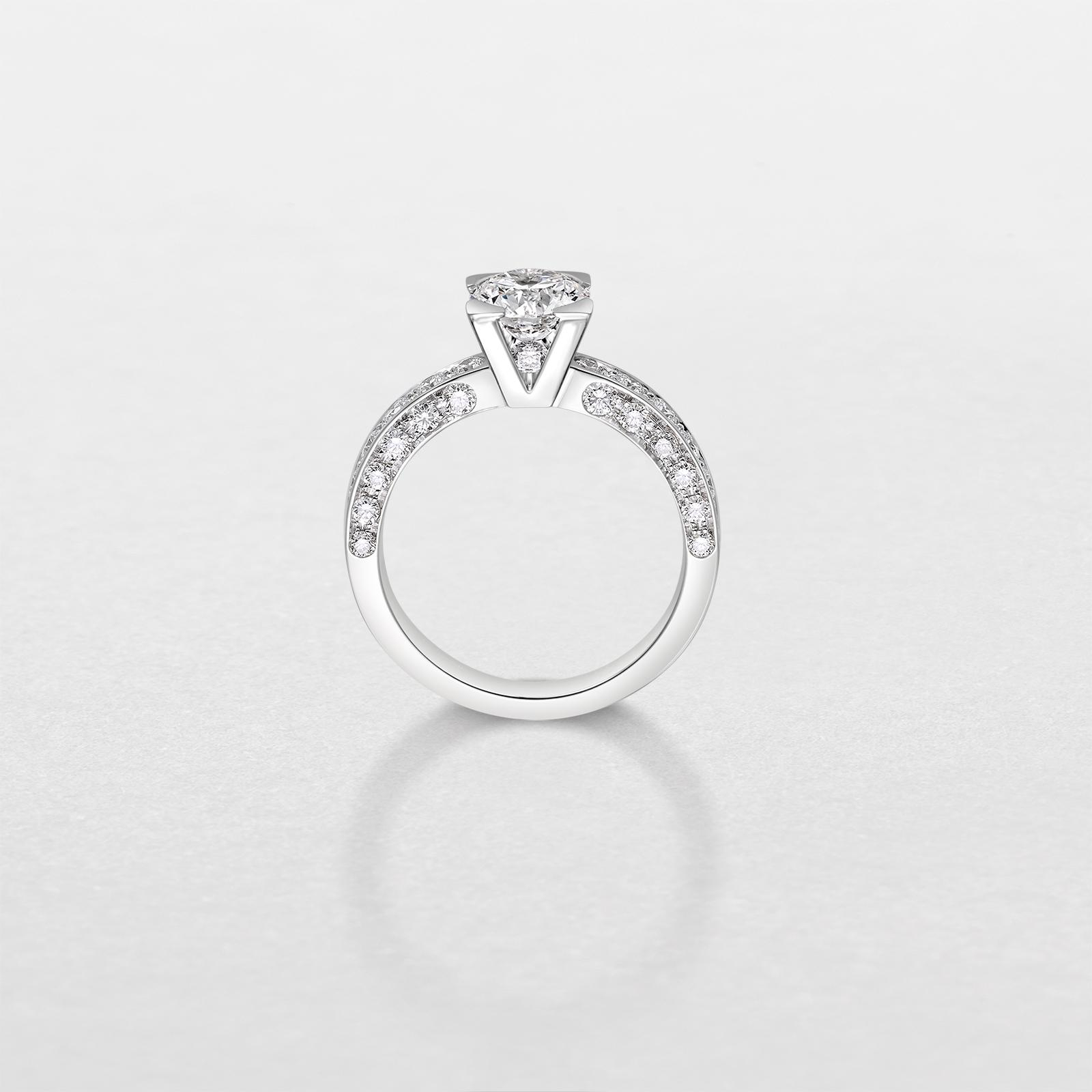 Giorgio Visconti ring in 18kt witgoud met briljanten 4.8gr GVS 0.82ct & 0.40ct