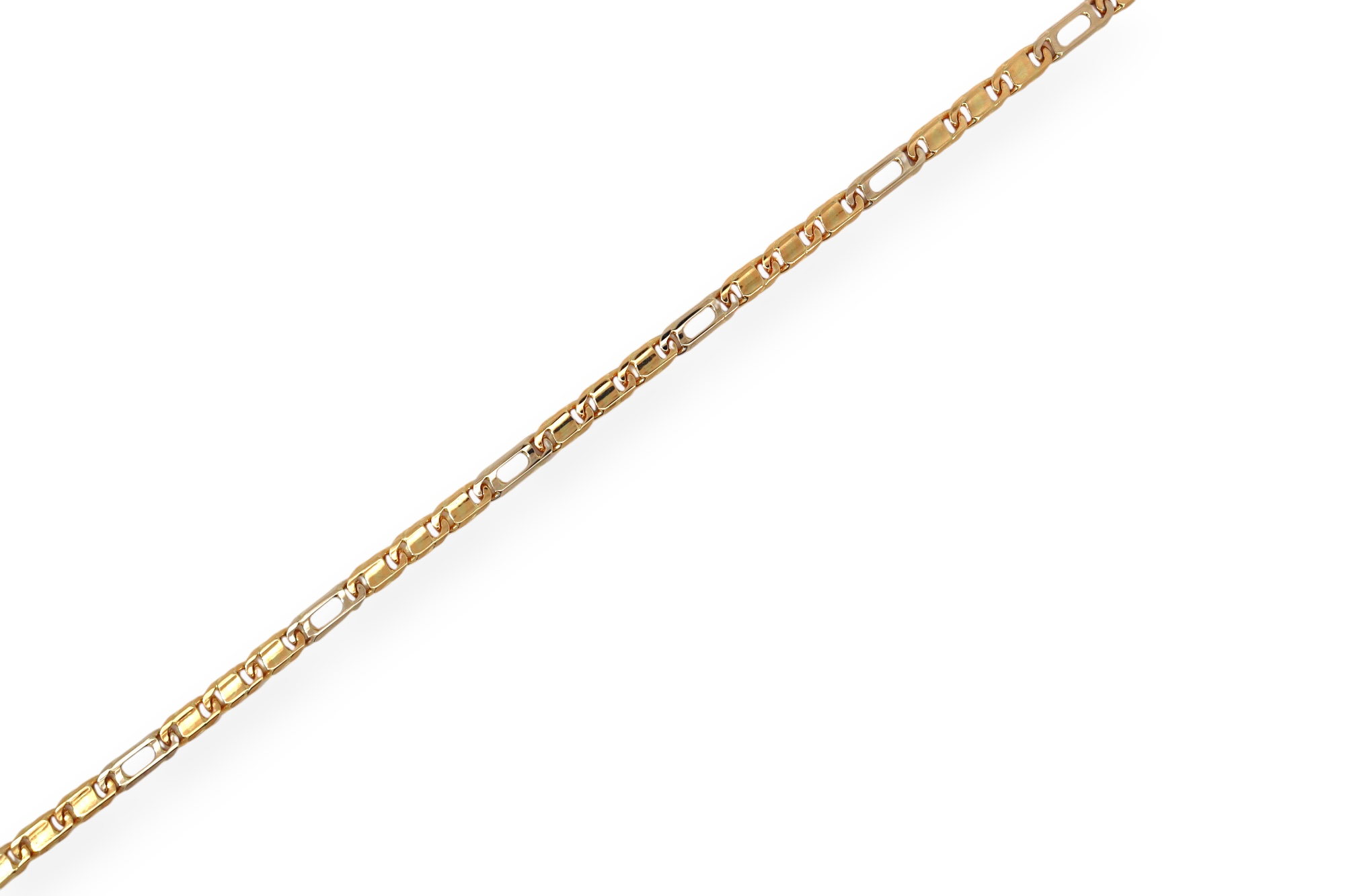 Deze elegante armband in 18 kt geelgoud heeft een verfijnde schakelstructuur met een open, luchtige uitstraling.
De subtiele glans en de fijne afwerking zorgen voor een tijdloos juweel dat zowel dagelijks als bij een geklede outfit gedragen kan worden.
Een stijlvolle gouden armband met een klassieke look en een moderne, lichte draagbaarheid.
